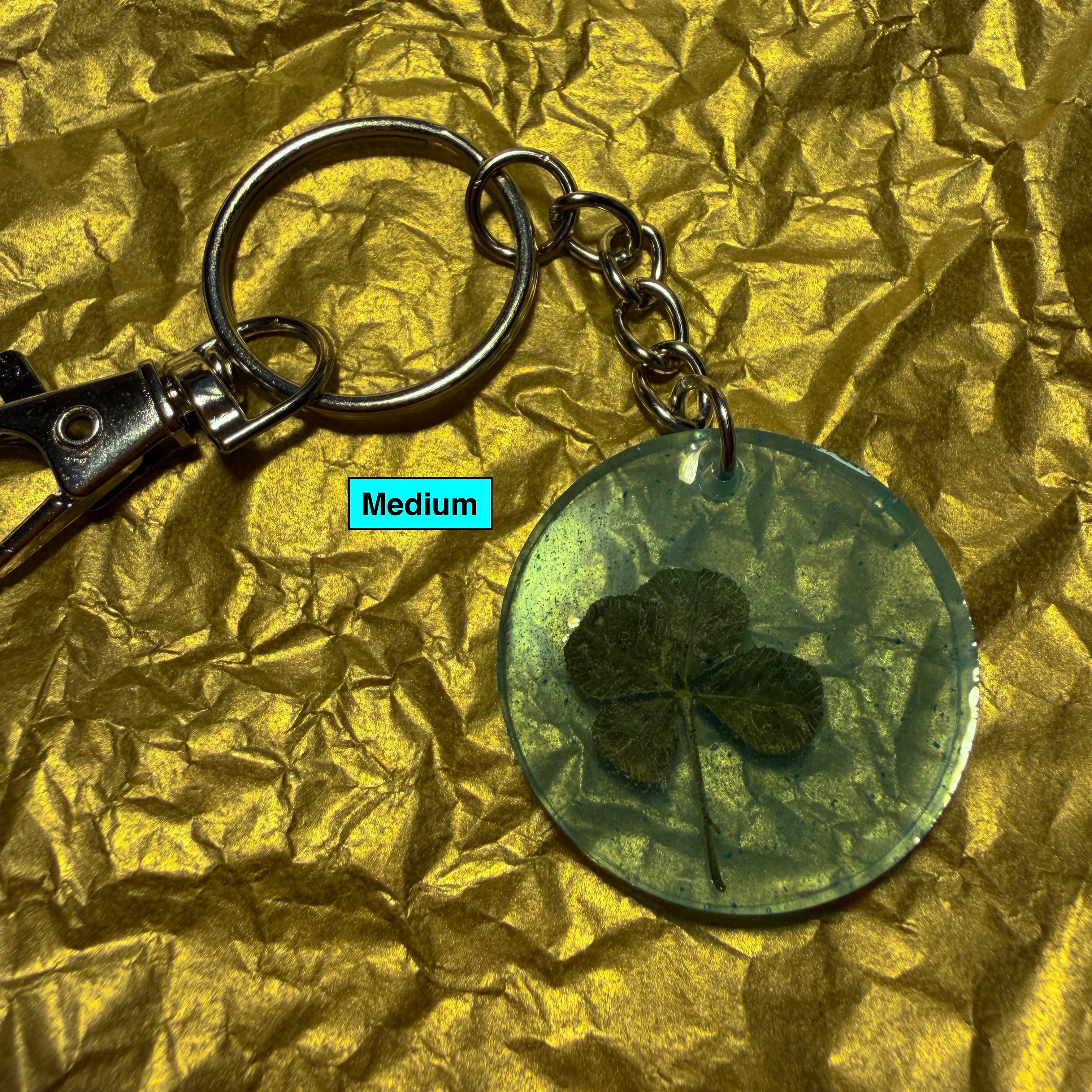 CLOVER keychain- Medium