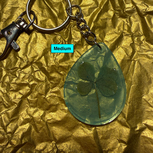 CLOVER keychain- Medium