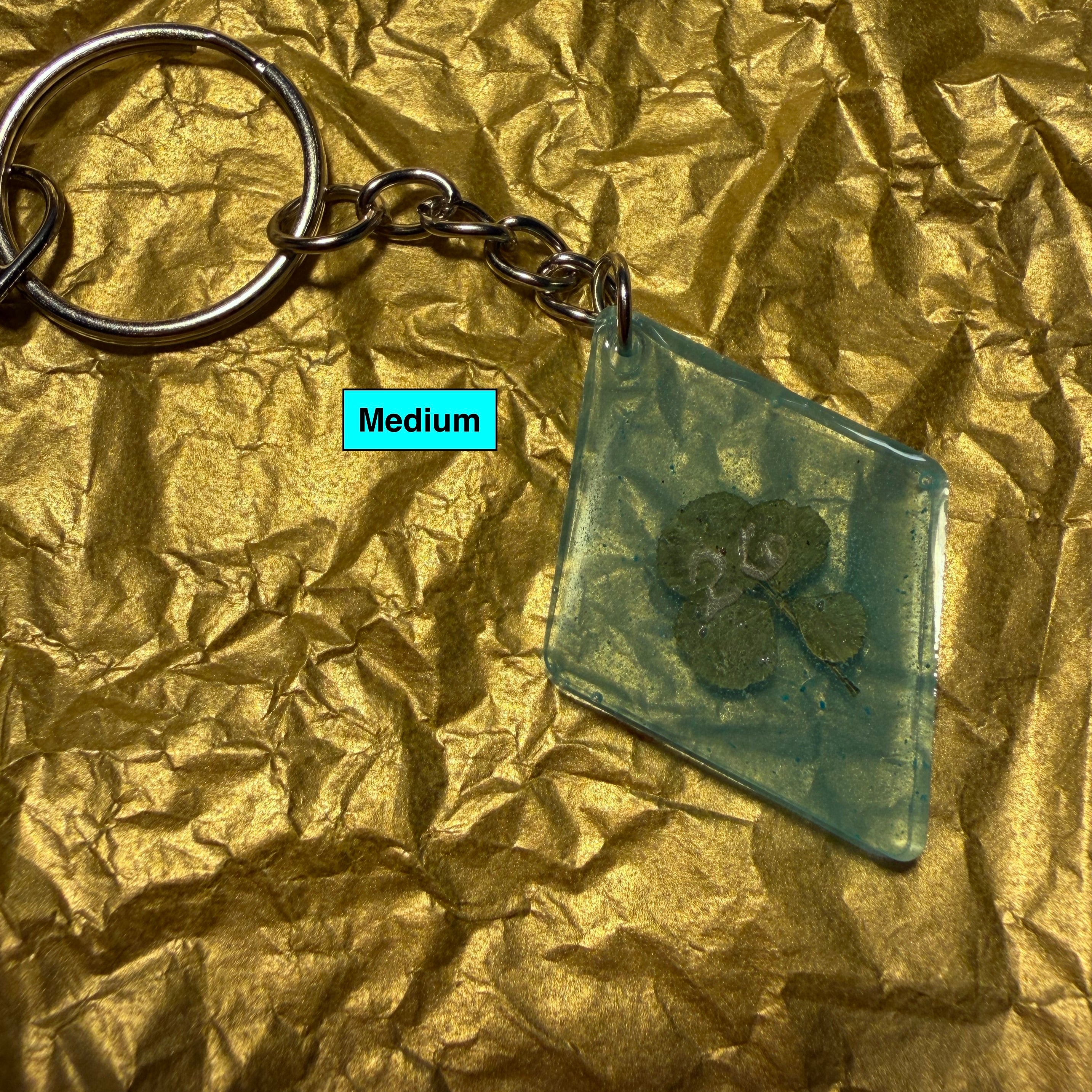 CLOVER keychain- Medium