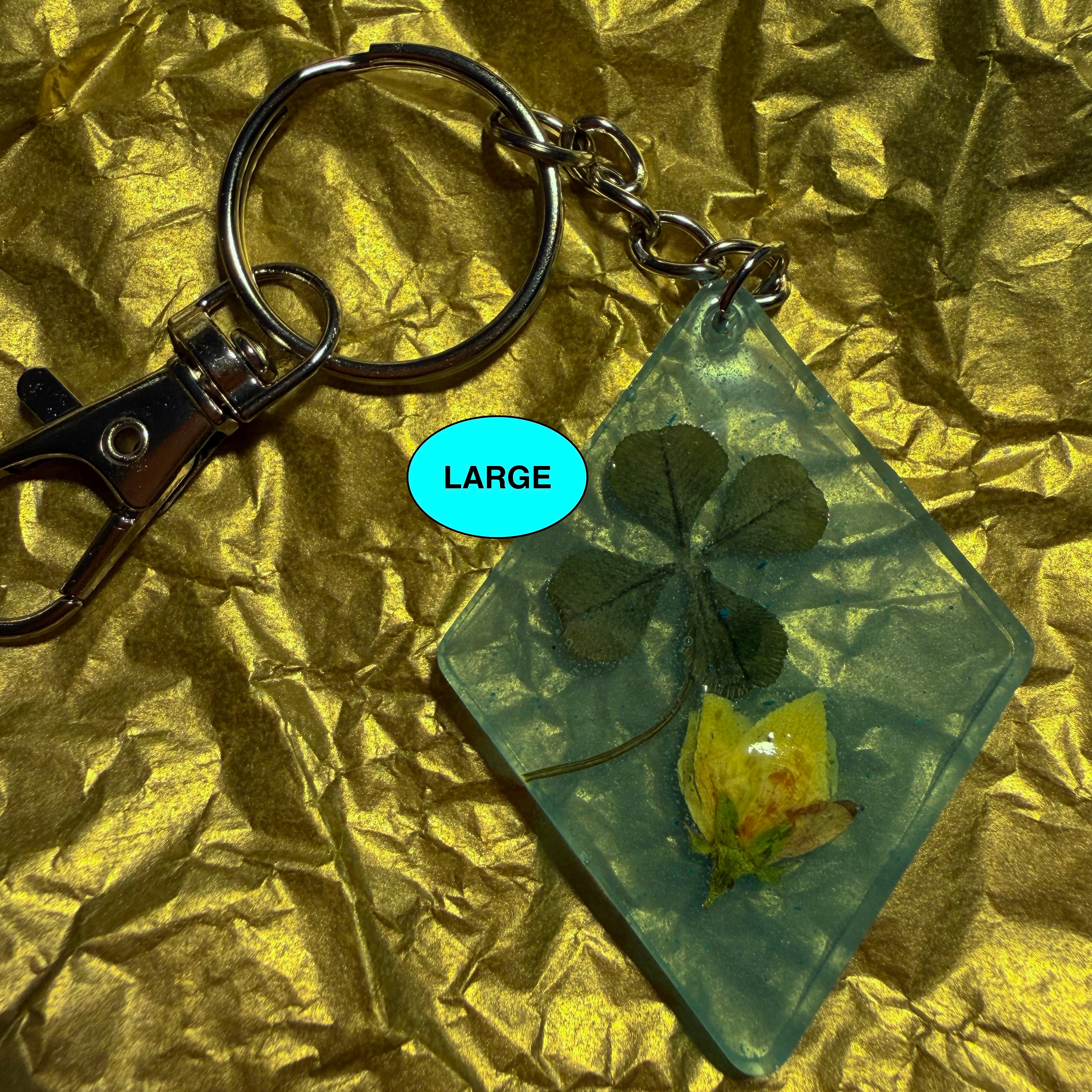 CLOVER keychain- LARGE--with flower