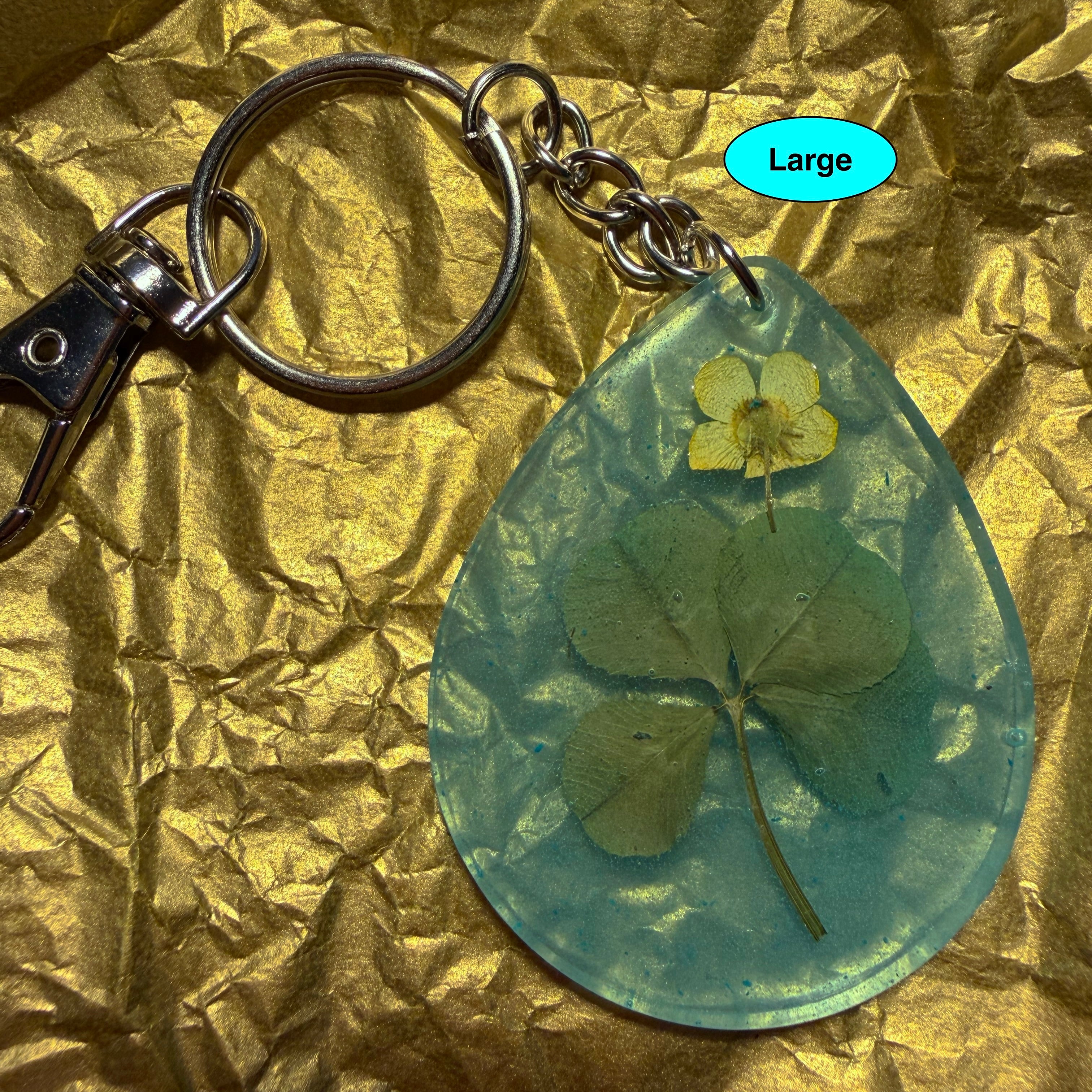 CLOVER keychain- LARGE--with flower
